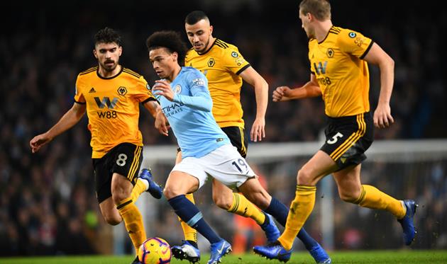 Сане против игроков 