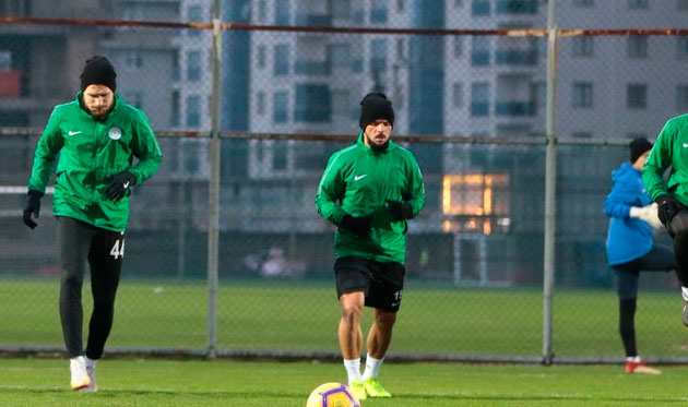 Морозюк остался в запасе на матч с Касымпашой