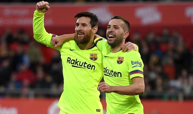 Месси (слева) и Альба, getty images