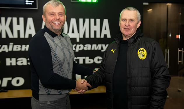 ЛЕОНИД КУЧУК (СПРАВА), ФК РУХ