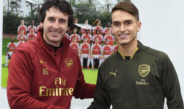 Эмери и Денис Суарес, twitter.com/Arsenal