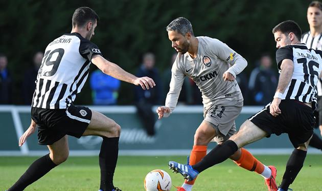 Шахтер уступил Партизану