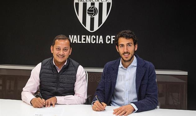 Валенсия продлила Парехо