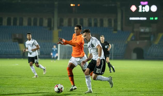 Мохаммед Ихаттарен и Николас Кюн, getty images