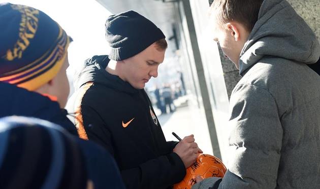 Коваленко начнет игру со старта, фото ФК Шахтер