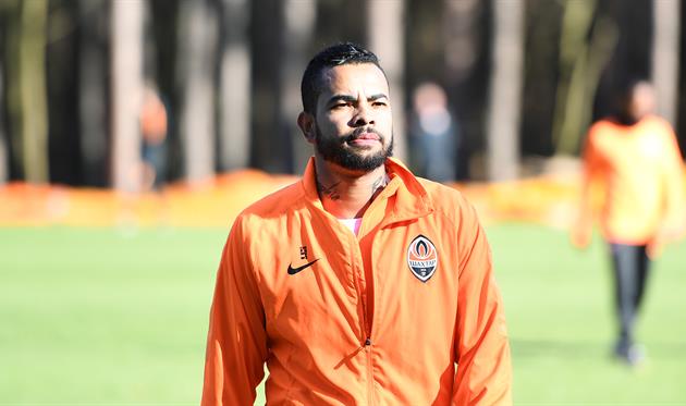 ДЕНТИНЬО, ФК ШАХТЕР