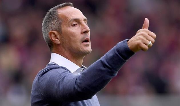 Ади Хюттер, uefa.com