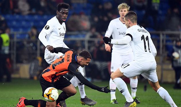 Алан Патрик против Гачиновича и Да Кошты, eintracht.de