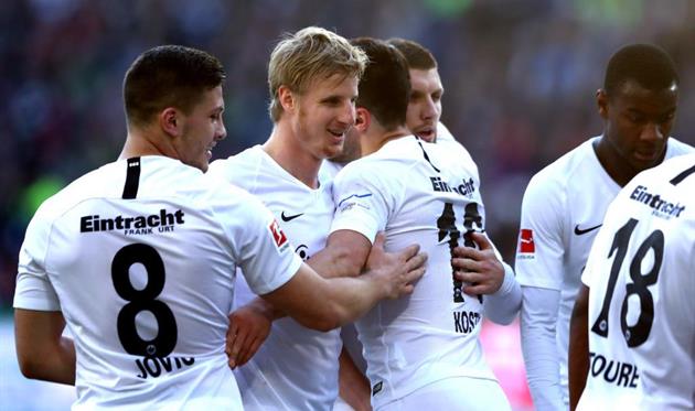 После крупной победы над Шахтером, Айнтрахт разгромил и Ганновер