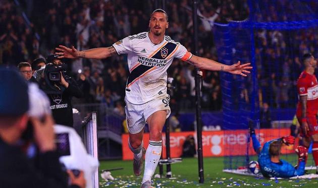 Ибрагимович принес победу Гэлакси в первом матче сезона