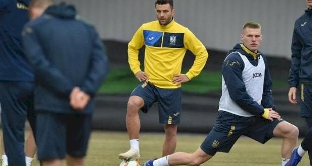 Жуниор Мораес (по центру), фото: ФФУ 