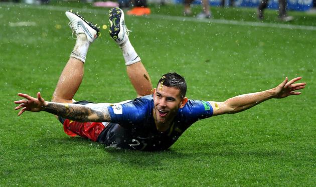 Лукас Эрнандес, twitter.com/FCBayern