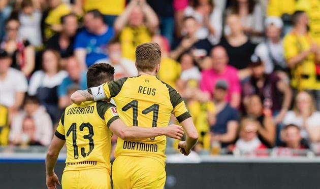 Боруссия разбила Фрайбург и вновь минимально отстает от Баварии