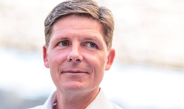 ОЛИВЕР ГЛАСНЕР, VFL WOLFSBURG