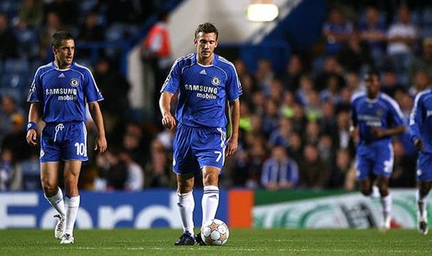 Андрей Шевченко (в центре)