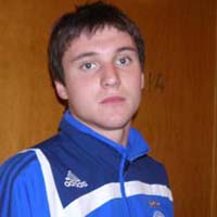 Денис Олейник