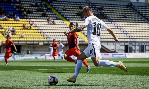 заря - мариуполь, фото фк заря