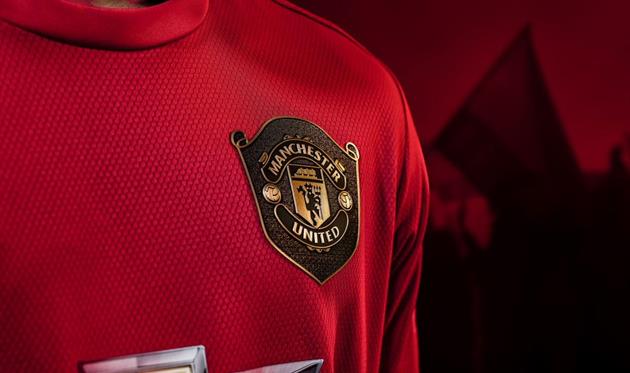 МЮ представил домашний комплект формы на сезон-2019/20