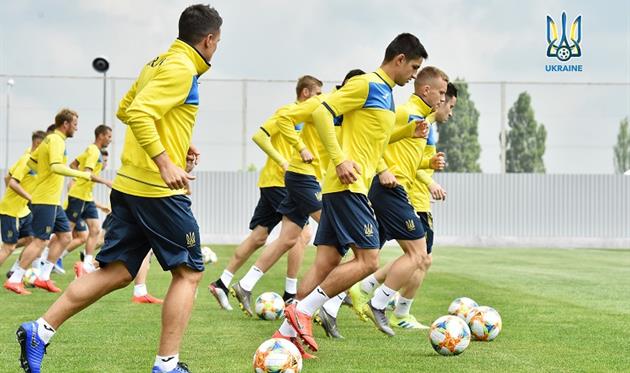 Сборная Украины сыграет товарищеский матч против Днепр-1