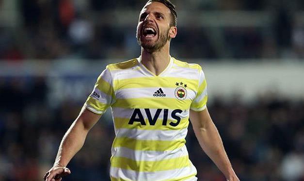 Роберто Сольдадо, фото ФК Фенербахче