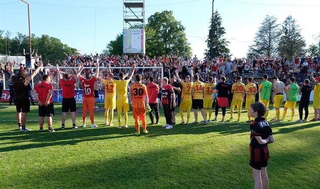 В Швейцарии команды обменялись гостевыми победами 4:0 в плей-офф за выживание