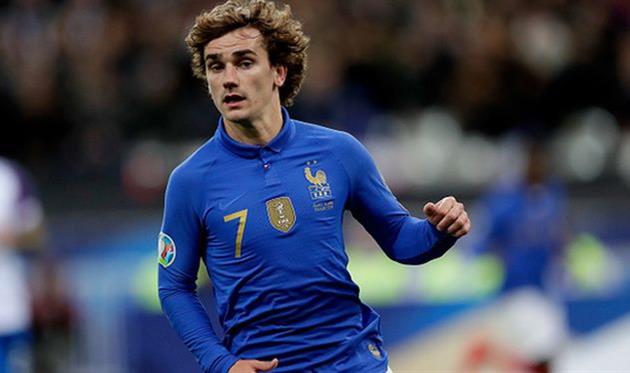 антуан гризманн записал на свой счет гол и голевую передачу, getty images