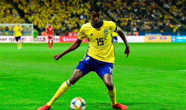 Александер Исак, twitter.com/DeadlineDayLive