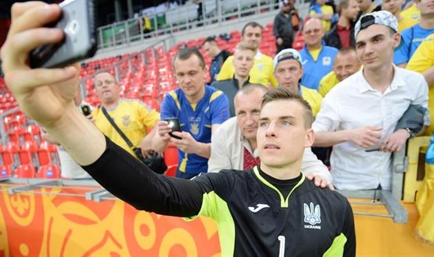 Андрей Лунин, fifa.com