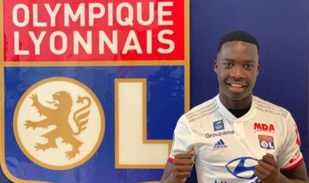 Эритье Дейонге, twitter.com/OL_English