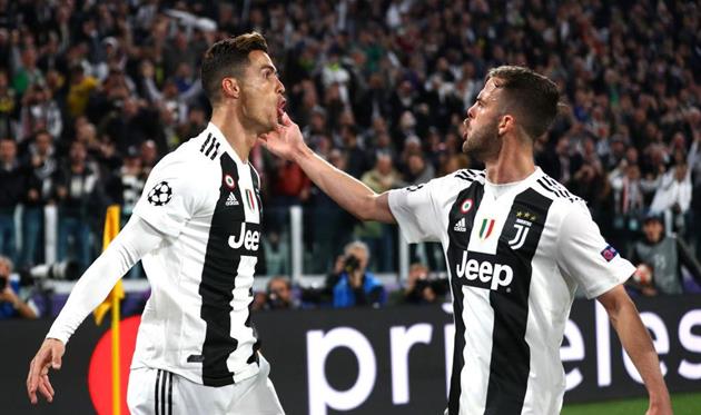 Криштиану Роналду и Миралем Пьянич, Getty Images