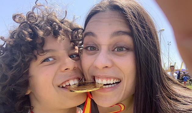 Энцо с матерью Клариссой, instagram.com/enzoalvesv