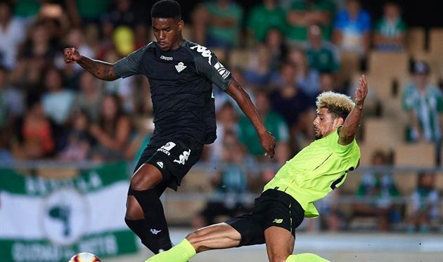 Хуниор Фирпо (слева), Getty Images