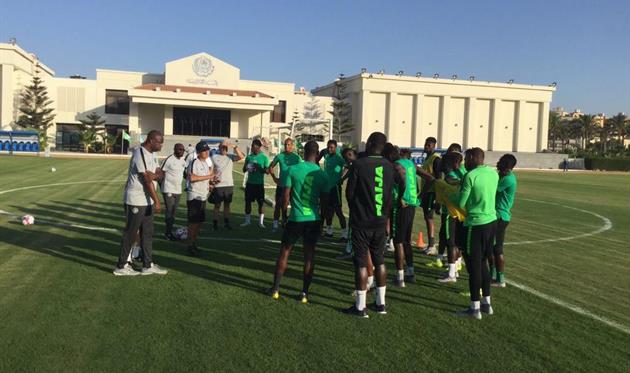 Прерванная тренировка сборной Нигерии, фото официального Твиттера КАН-2019