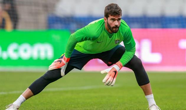 Алиссон не пропускает с ответного матча против Барселоны