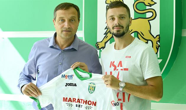 Сергей Вакуленко (справа), фото фк Карпаты