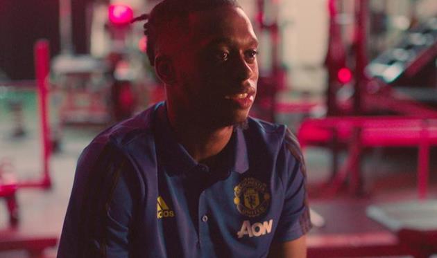 Ван-Биссака, ФОТО МЮ