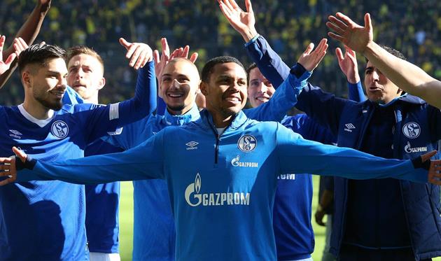 Уэстон Маккенни, фото ФК Шальке