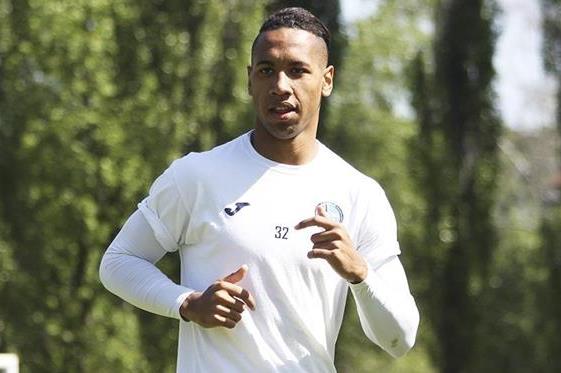 Эммерсон Иллой-Айет, фото ФК Олимпик