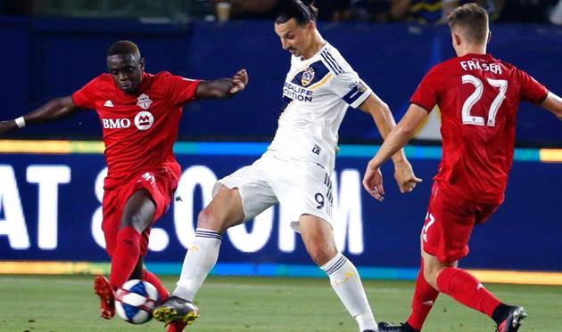 Златан Ибрагимович, twitter.com/SportsCentre