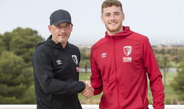 Марк Траверс (справа), ФК Борнмут 