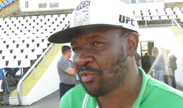 Коллинз Нгаха, фото ФК Нива-Винница