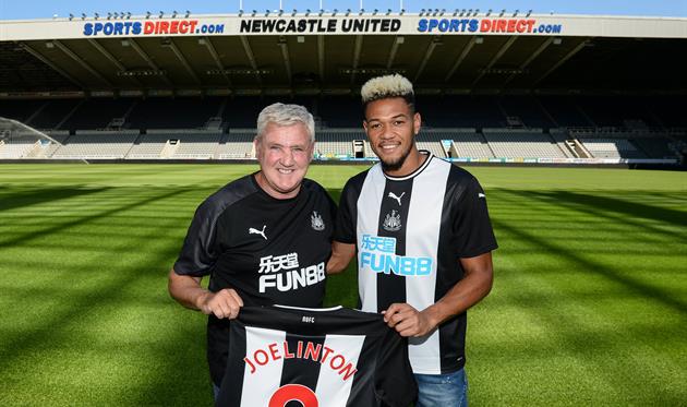 Жоэлинтон (справа), ФК Ньюкасл 