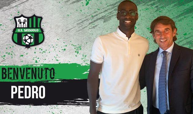 Обьянг (слева), ФОТО ФК САССУОЛО