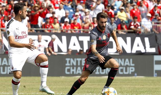 twitter.com/SLBenfica