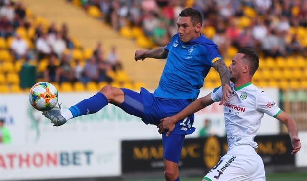 На матч Карпаты — Динамо пришло более 12 тысяч фанатов, средняя посещаемость тура почти 5,5 тыс