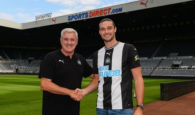 Энди Кэрролл (справа), ФК Ньюкасл 