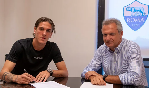 ДЗАНЬОЛО (СЛЕВА), ФОТО ФК РОМА