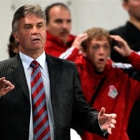 Хиддинк начал с ничьи