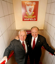 Мир, дружба, Ливерпуль