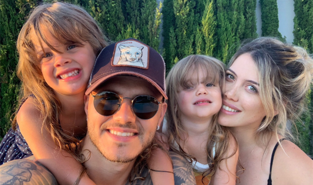 Мауро Икарди продолжает проводить время в кругу семьи, фото twitter.com/wandaicardi27